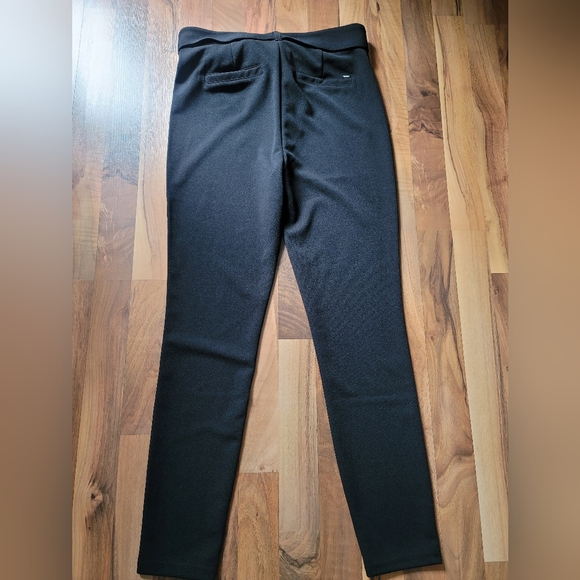 Pant guess - Picture 3 of 7